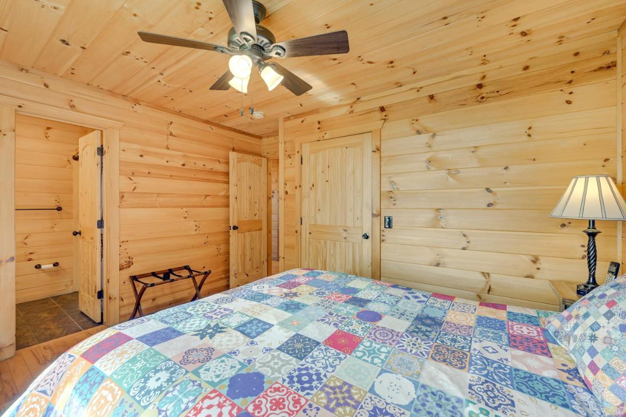 Warm And Cozy Cabin With Deck On Top Of The Blue Ridge Fancy Gap Bagian luar foto